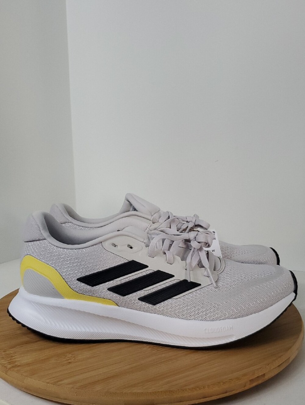 adidas Runfalcon 5 Women's Grey Black Running Shoes Size 8.5 Like New